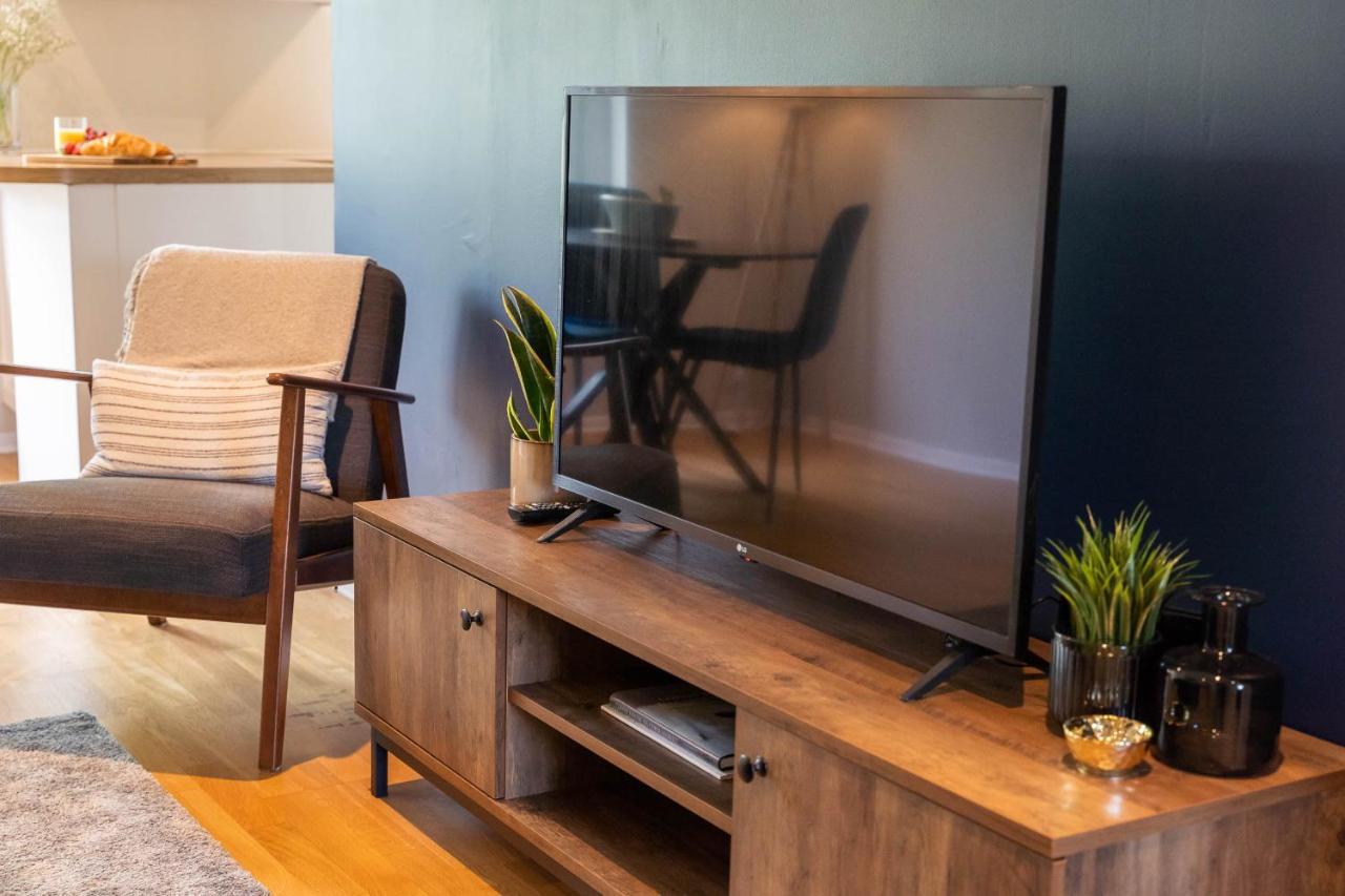 לונדון Homely And Stylish Bermondsey Apartment With Parking מראה חיצוני תמונה